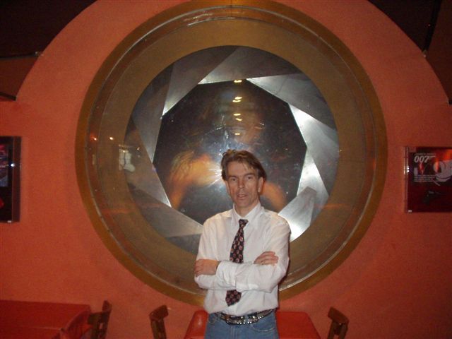 Gunnar in a typical 007 scene planet Hollywood London