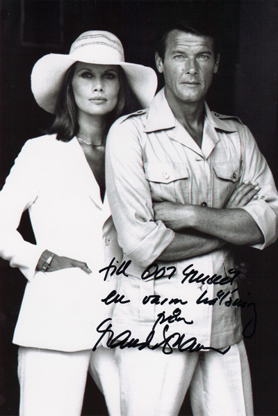 Maud Adams sign up photo to Gunnar Bond James and the James Bond 007 Museum in Nybro Sweden.